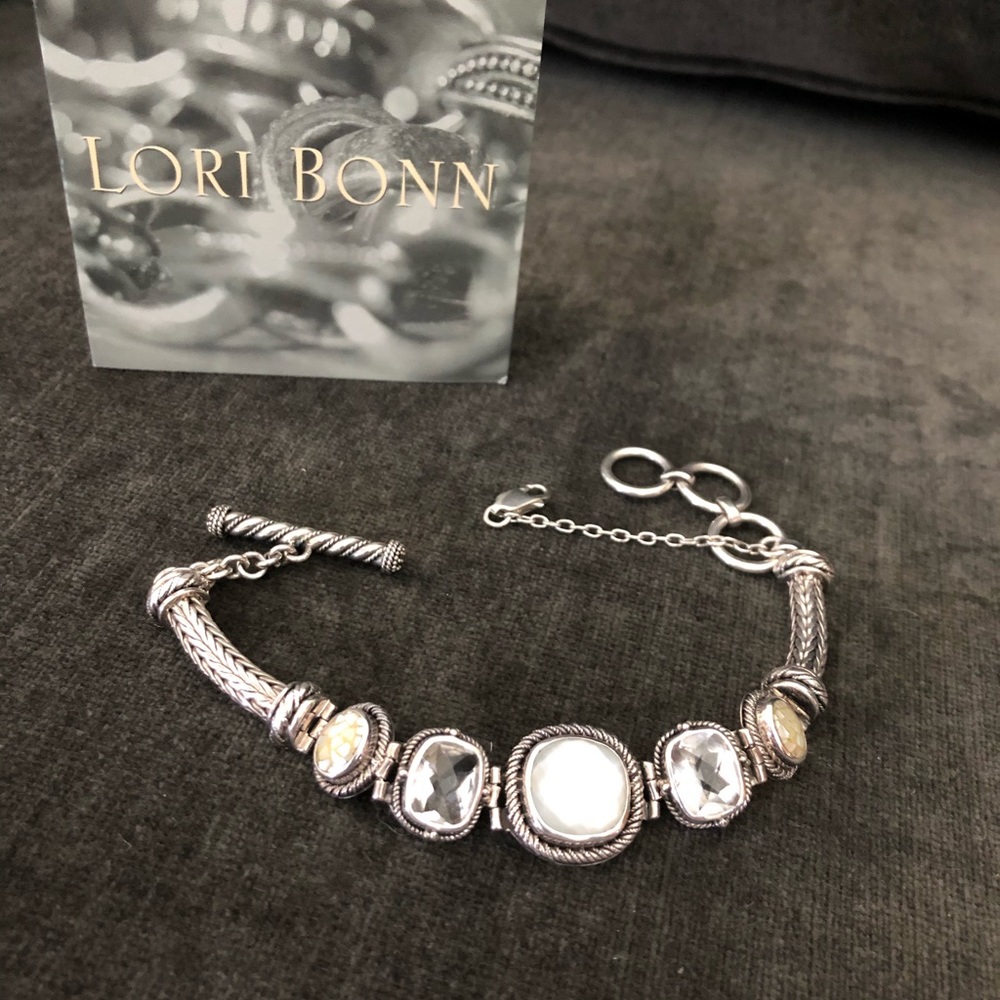 Bracelet